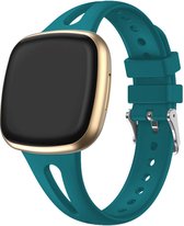 Strap-it Luxe siliconen bandje - geschikt voor Fitbit Versa 3 / Versa 4 / Sense / Sense 2- groen-blauw - Maat: Maat S