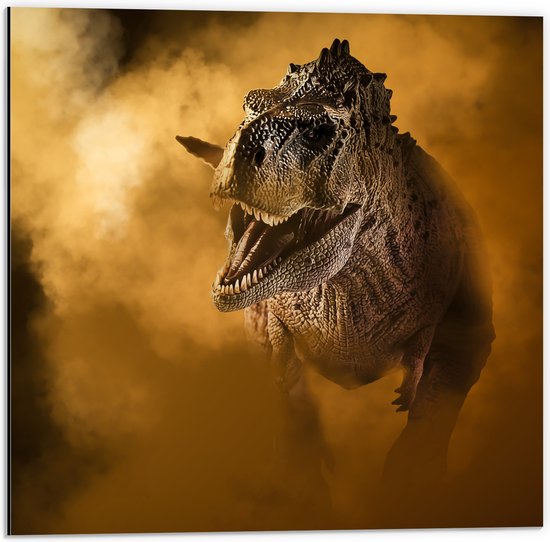 Dibond - Angstaanjagend T-rex Dinosaurs vanuit Oranje Mist - 50x50 cm Foto op Aluminium (Met Ophangsysteem)