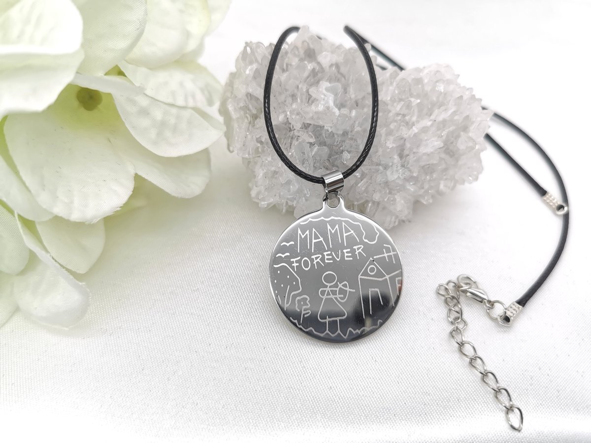 RVS rond mama forever hanger met ketting voor alle speciaal gelegenheid om cadeau te geven.