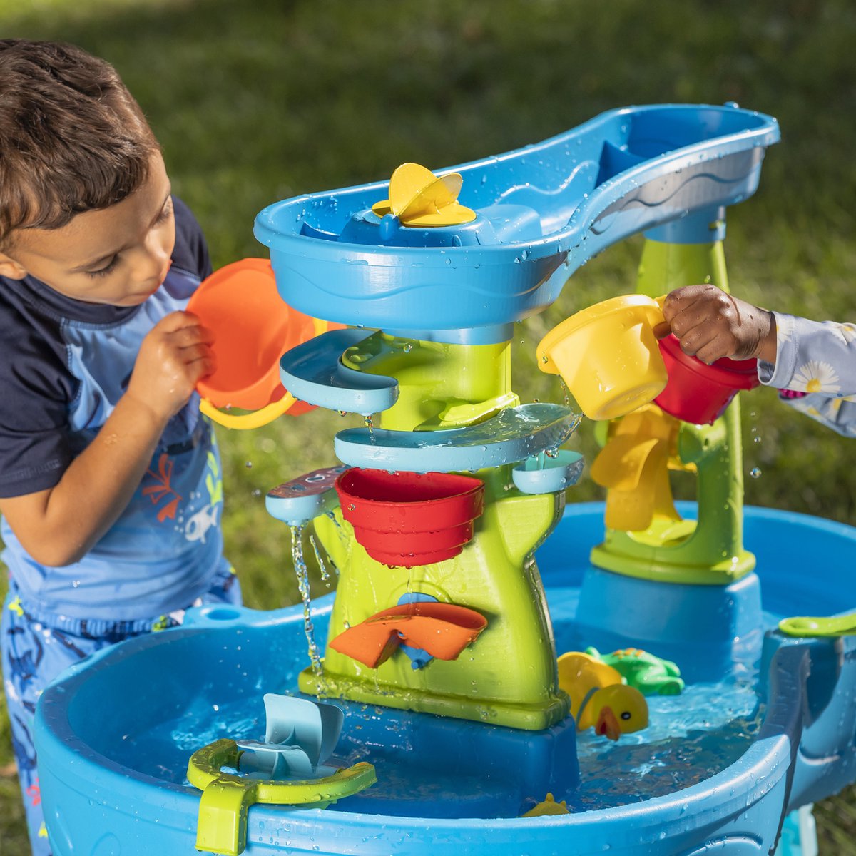 Step2 Double Showers Splash Watertafel - Incl. 11-delige accessoireset - - Waterspeelgoed voor kind - Activiteitentafel met water voor de tuin / buiten — afbeelding 13