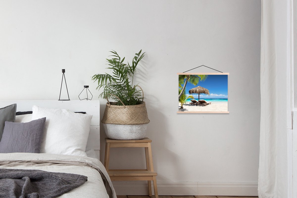 Posterhanger incl. Poster 40x30 cm - Schoolplaat - Strand - Parasol - Zee - Textielposter