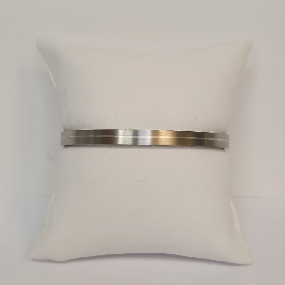 Titaan met zilveren armband - klemarmband - 925dz zilver - sale Juwelier Verlinden St. Hubert - van €287,- voor €170,-