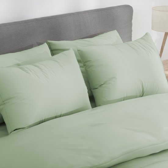 Nordic Paradise - Housse de couette en satin de Katoen de Luxe 200x220 cm + 2 taies d'oreiller 60x70 cm avec fermeture éclair fine - Vert pastel