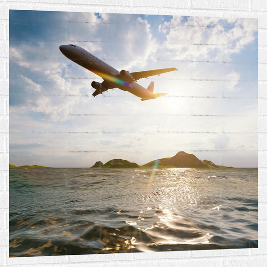Muursticker - Wit Vliegtuig Laagvliegend over Oceaan - 100x100 cm Foto op Muursticker