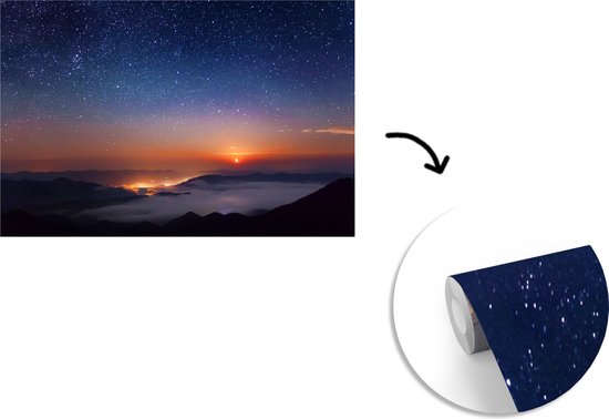 Papier peint Papier peint photo en vinyle - Une lune orange se lève dans la nuit des Carpates largeur 420 cm x hauteur 280 cm - Tirage photo sur papier peint (disponible en 7 tailles)