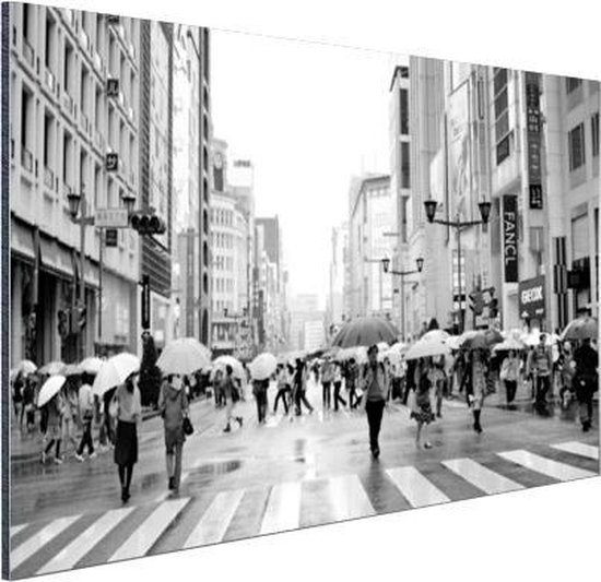 Ginza in de regen zwart-wit foto Aluminium 60x40 cm - Foto print op Aluminium (metaal wanddecoratie)