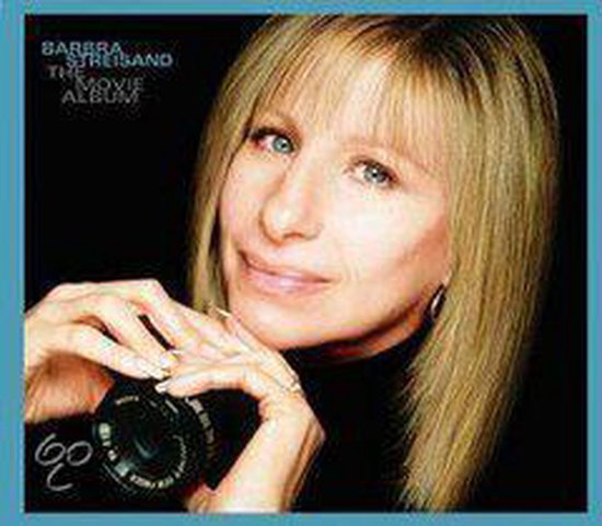 Barbra Streisand met een camera in handen, titel 'The Movie Album'.