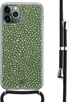 Casimoda® hoesje met koord - Geschikt voor iPhone 11 Pro - Green Dots - Afneembaar koord - Siliconen/TPU - Groen