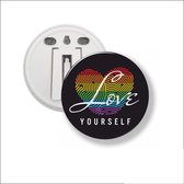 Button Met Clip 58 MM - Love Yourself