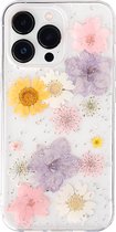 Casies Apple iPhone 13 Mini gedroogde bloemen hoesje - Dried flower case - Soft cover TPU - droogbloemen - transparant