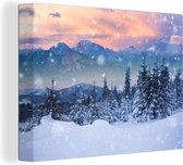 Canvas Schilderij Sneeuw - Lucht - Bos - Winter - 40x30 cm - Wanddecoratie
