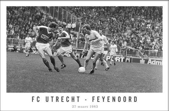 Walljar - Poster Feyenoord met lijst - Voetbal - Amsterdam - Eredivisie - Zwart wit - FC Utrecht - Feyenoord '83 - 13 x 18 cm - Zwart wit poster met lijst