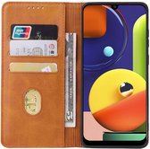 Smartphonica Samsung Galaxy A50s leren hoesje met magnetische sluiting en pashouders – Bruin / Kunstleer / Book Case geschikt voor Samsung Galaxy A50s