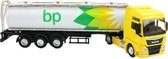 BP tankwagen met gele cabine WELLY 1:64