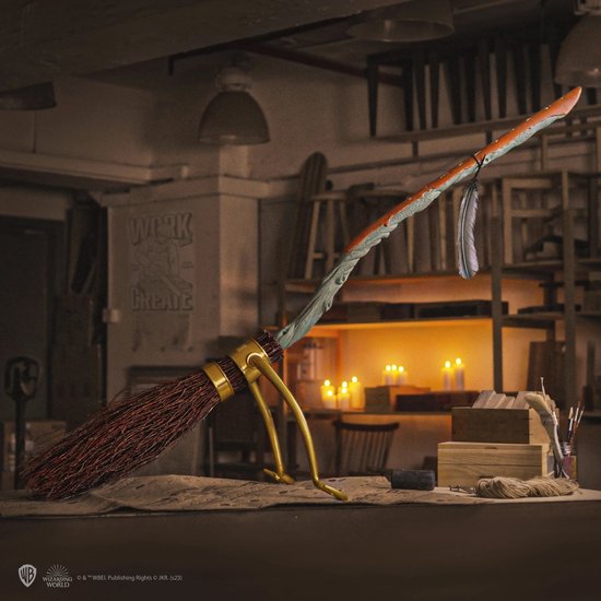 Harry Potter: Replica du balai Firebolt - New Edition