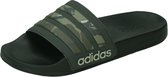 Adidas adilette shower badslippers in de kleur zwart.