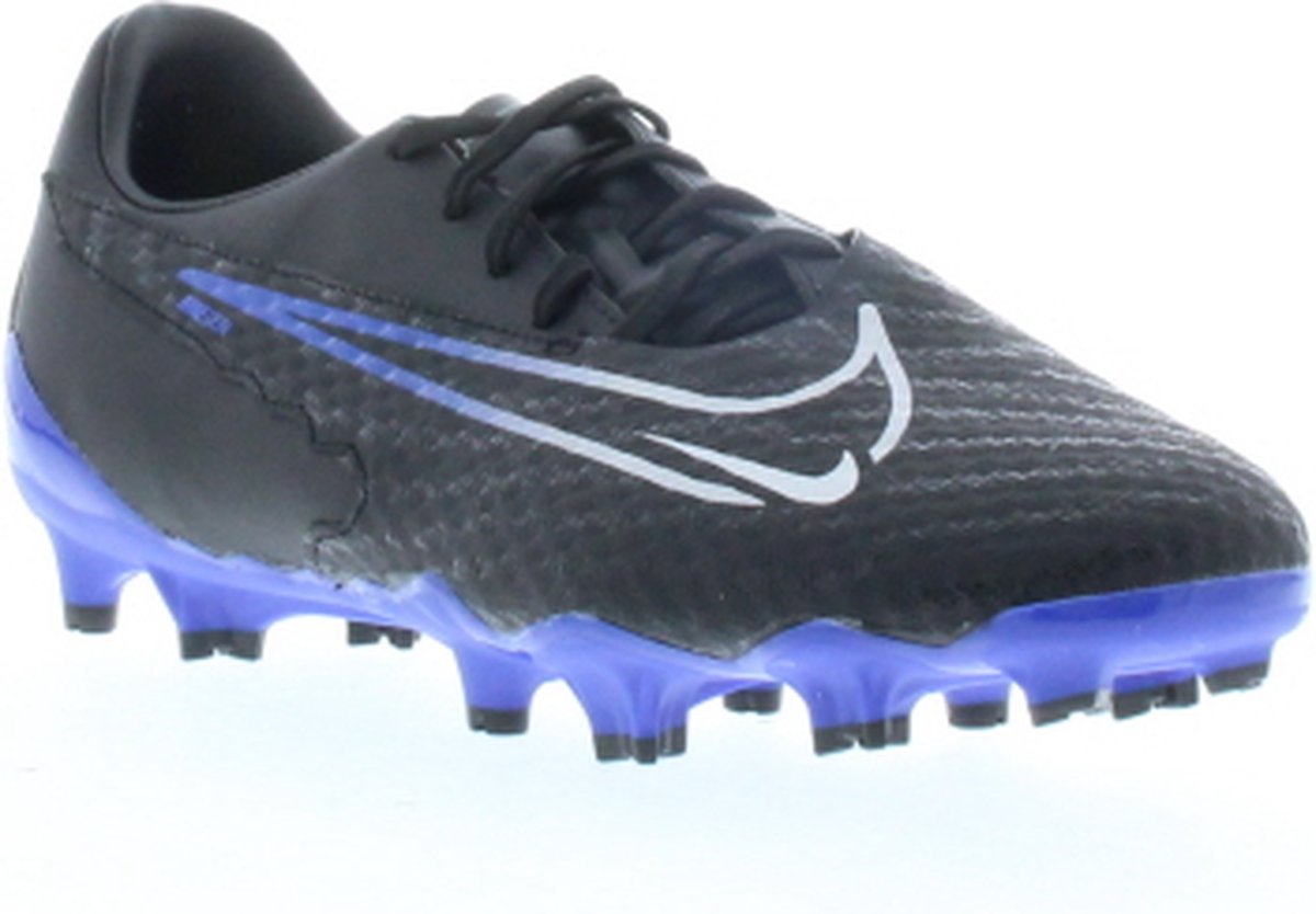Zwarte Nike Phantom GX Academy FG/MG voetbalschoen voor heren, geschikt voor natuurlijk gras en kunstgras.