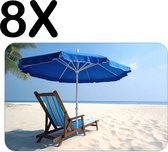 BWK Luxe Placemat - Blauwe Stoel met Parasol op Prachting Wit Strand - Set van 8 Placemats - 45x30 cm - 2 mm dik Vinyl - Anti Slip - Afneembaar