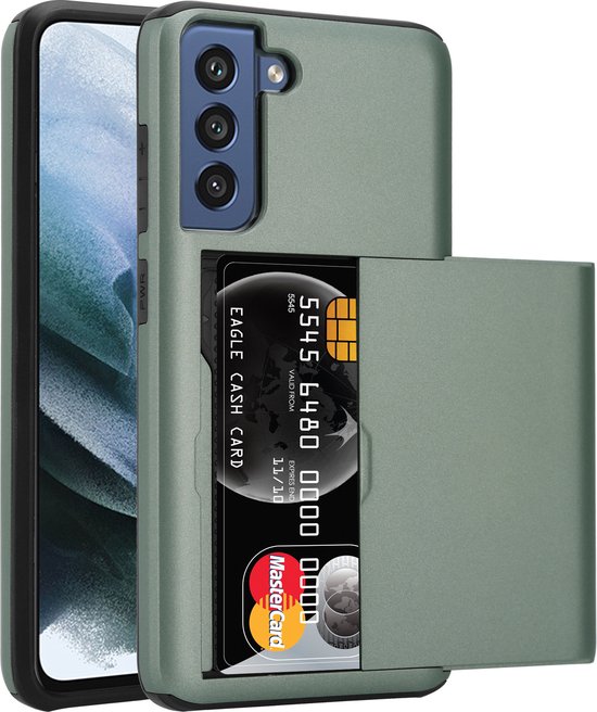 Groene ShieldCase telefoonhoes met schuifvak voor pasjes, met een Samsung Galaxy S21 FE erin.