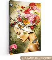 Canvas Schilderij Vrouw - Bloemen - Kleuren - Vlinders - Rozen - Hoofddoek - 40x60 cm - Wanddecoratie