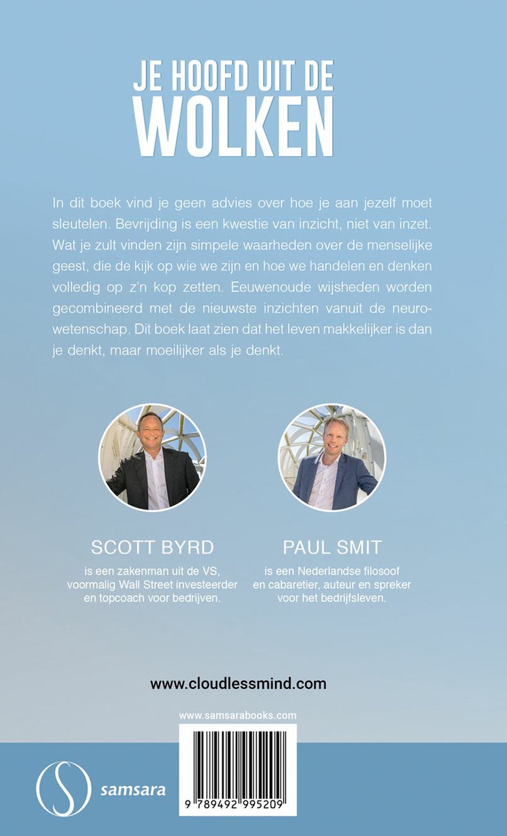 Boekomslag achterzijde met titel "Je hoofd uit de wolken", foto's van Scott Byrd en Paul Smit, en tekst over het boek.