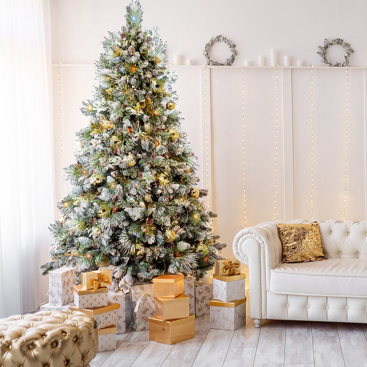 AG Kerstboom met verlichting & kerstversiering - Kunstkerstbomen - Sneeuw -210 cm - 1150 Takken - Zeer Dicht Takkenstelsel - 1 Taksoort - Eenvoudige Opbouw Zonder Gereedschap - Wit - Kunstkerstboom Net Echt - Volle Kerstboom – foto 2