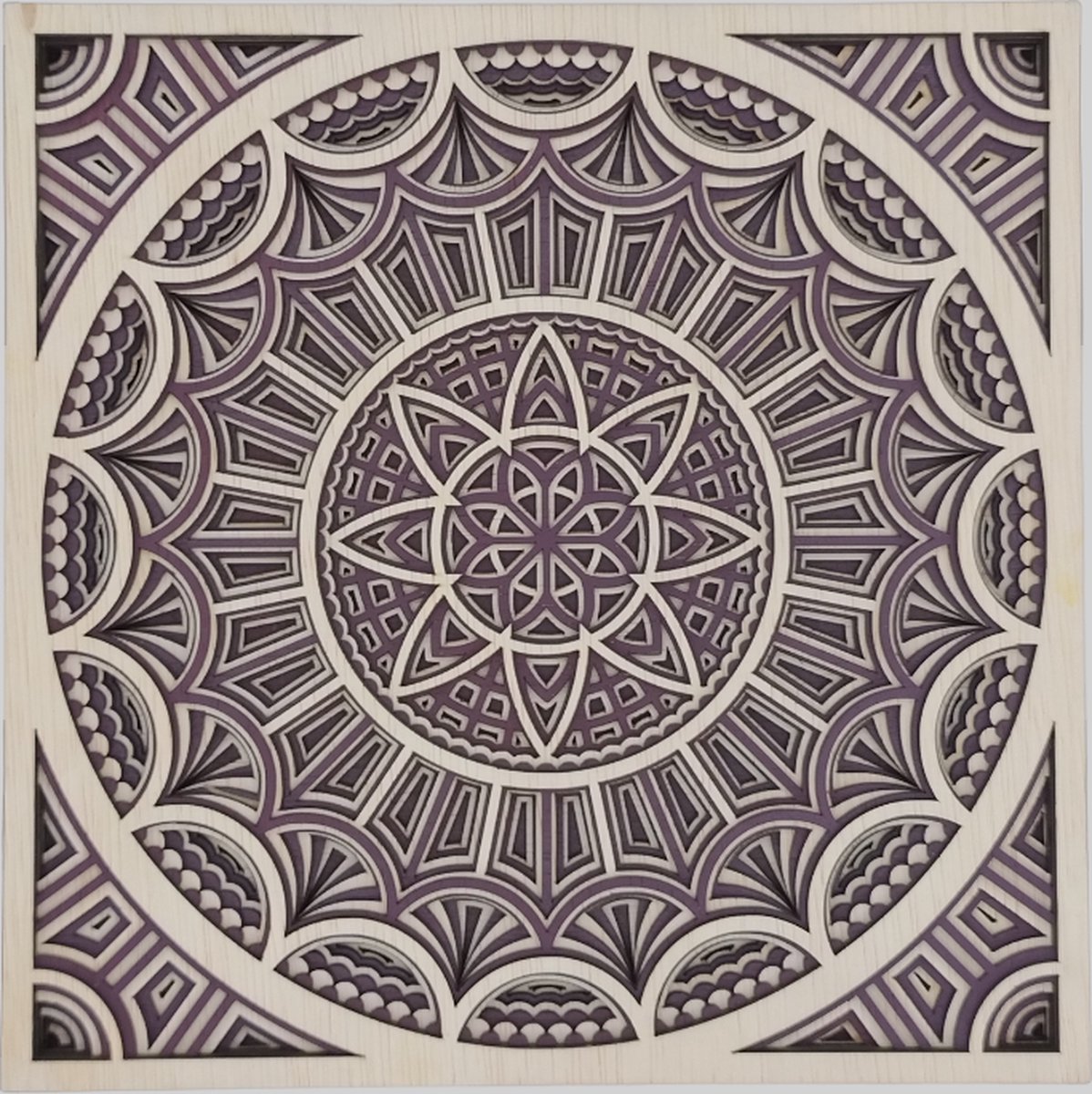 Handgemaakte duurzame 3D-gelaagd-vierkant rond Mandala-paars