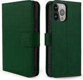 Coverzs geschikt voor Apple iPhone 13 Pro Bookcase hoesje - Groen