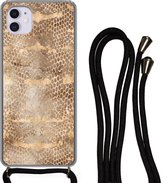 Hoesje met koord Geschikt voor iPhone 12 - Slangenprint - Goud - Bruin - Siliconen - Crossbody - Backcover met Koord - Telefoonhoesje met koord - Hoesje met touw