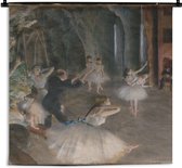 Wandkleed - Wanddoek - The Rehearsal of the Ballet on Stage - Schilderij van Edgar Degas - 180x180 cm - Wandtapijt