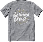 Fishing Dad - Vissen T-Shirt | Geel | Grappig Verjaardag Vis Hobby Cadeau Shirt | Dames - Heren - Unisex | Tshirt Hengelsport Kleding Kado - Donker Grijs - Gemaleerd - L