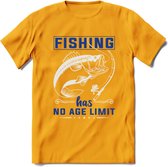 Fishing Has No Age Limit - Vissen T-Shirt | Blauw | Grappig Verjaardag Vis Hobby Cadeau Shirt | Dames - Heren - Unisex | Tshirt Hengelsport Kleding Kado - Geel - L