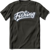 Fishing - Vissen T-Shirt | Grappig Verjaardag Vis Hobby Cadeau Shirt | Dames - Heren - Unisex | Tshirt Hengelsport Kleding Kado - Donker Grijs - S