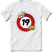 19 Jaar Hoera Verkeersbord T-Shirt | Grappig Verjaardag Cadeau | Dames - Heren | - Wit - XXL