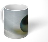 Mok - Close-up van een parel - 350 ML - Beker