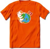 It's A Cat World - Katten T-Shirt Kleding Cadeau | Dames - Heren - Unisex | Kat / Dieren shirt | Grappig Verjaardag kado | Tshirt Met Print | - Oranje - M