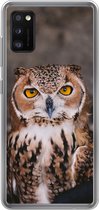 Geschikt voor Samsung Galaxy A41 hoesje - Bruine uil kijkt recht in de camera - Siliconen Telefoonhoesje