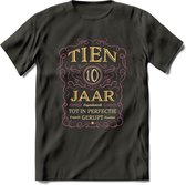 10 Jaar Legendarisch Gerijpt T-Shirt | Oud Roze - Ivoor | Grappig Verjaardag en Feest Cadeau Shirt | Dames - Heren - Unisex | Tshirt Kleding Kado | - Donker Grijs - XXL