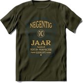 90 Jaar Legendarisch Gerijpt T-Shirt | Royal Blue - Ivoor | Grappig Verjaardag en Feest Cadeau Shirt | Dames - Heren - Unisex | Tshirt Kleding Kado | - Leger Groen - L