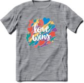 Love Wins | Pride T-Shirt | Grappig LHBTIQ+ / LGBTQ / Gay / Homo / Lesbi Cadeau Shirt | Dames - Heren - Unisex | Tshirt Kleding Kado | - Donker Grijs - Gemaleerd - S