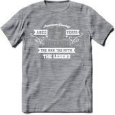 77 Jaar Legend T-Shirt | Zilver - Wit | Grappig Verjaardag en Feest Cadeau | Dames - Heren - Unisex | Kleding Kado | - Donker Grijs - Gemaleerd - XXL