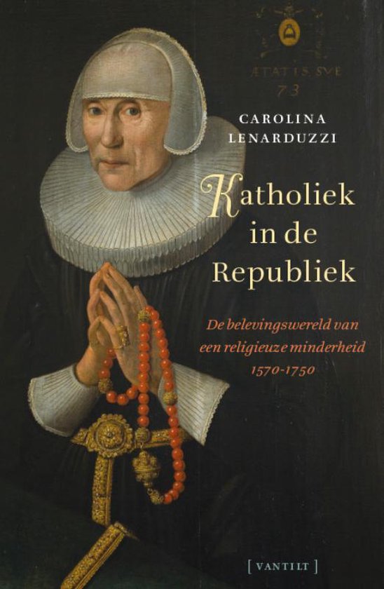 Een schilderij van een vrouw in religieuze kledij met een parelketting, "Katholiek in de Republiek" door Carolina Lenarduzzi.