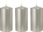 3x Zilveren cilinderkaarsen/stompkaarsen 6 x 12 cm 40 branduren - Geurloze zilverkleurige kaarsen - Woondecoraties