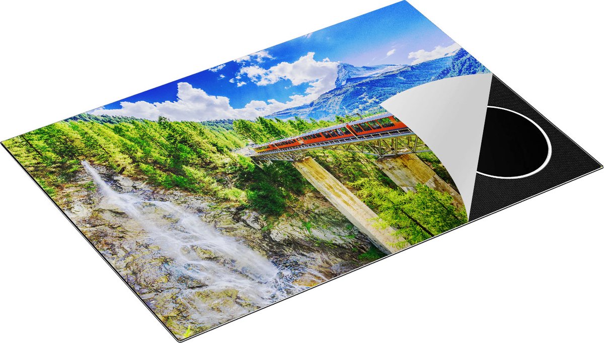 Chefcare Inductie Beschermer Trein op een Brug bij een Waterval in Zwitserland - 77x51 cm - Afdekplaat Inductie - Kookplaat Beschermer - Inductie Mat