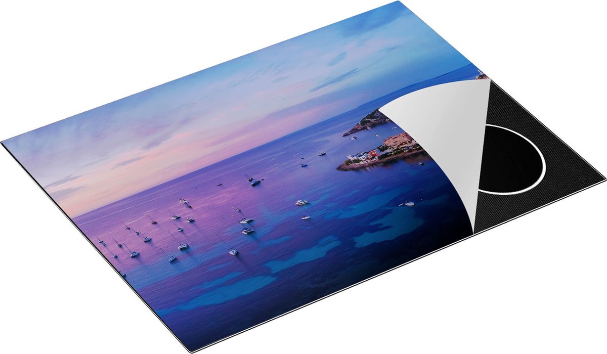 Chefcare Inductie Beschermer Ibiza met Boten op het Water bij Zonsopgang - 70x55 cm - Afdekplaat Inductie - Kookplaat Beschermer - Inductie Mat
