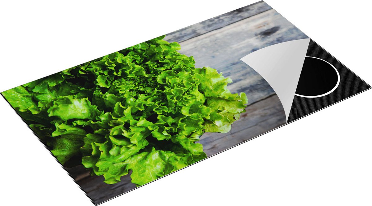 Chefcare Inductie Beschermer Groene Sla op een Houten Achtergrond - 90x50 cm - Afdekplaat Inductie - Kookplaat Beschermer - Inductie Mat