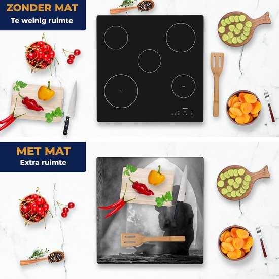 Chefcare Inductie Beschermer Biddende Man in een Oude Moskee - Zwart Wit - 78x78 cm - Afdekplaat Inductie - Kookplaat Beschermer - Inductie Mat