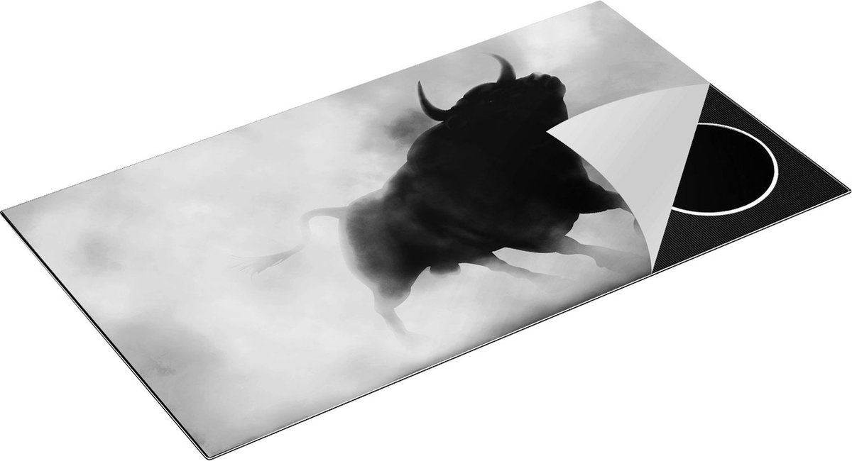 Chefcare Inductie Beschermer Zwarte Stier in het Stoffige Rook - Zwart Wit - 95x55 cm - Afdekplaat Inductie - Kookplaat Beschermer - Inductie Mat