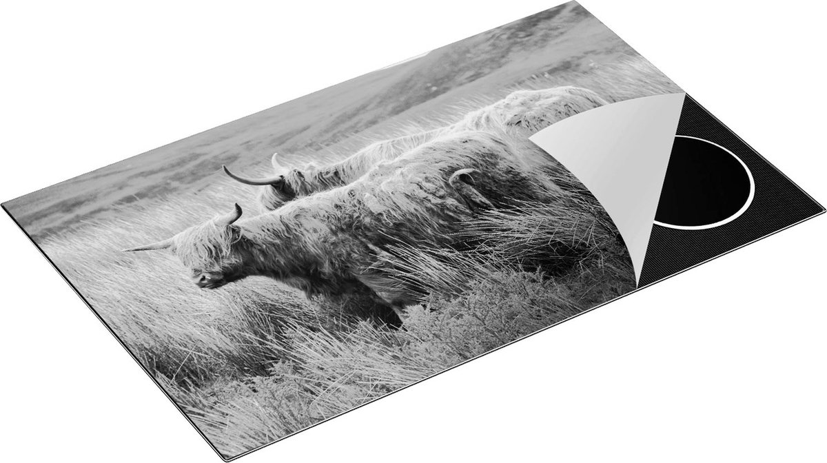 Chefcare Inductie Beschermer Twee Schotse Hooglanders in het Heuvelvelachtige Veld - Zwart Wit - 85x50 cm - Afdekplaat Inductie - Kookplaat Beschermer - Inductie Mat