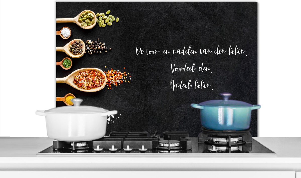 Spatscherm keuken 80x55 cm - Kookplaat achterwand De voor- en nadelen van eten koken - Koken - Quotes - Spreuken - Humor - Muurbeschermer - Spatwand fornuis - Hoogwaardig aluminium